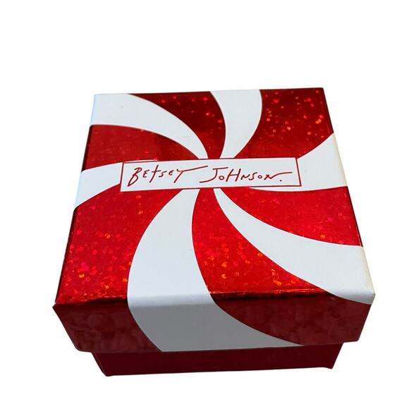 Betsey Johnson Red Rhinestone Bow Ring Size 7 Stretch Band Holiday Bling New - Picture 10 of 15